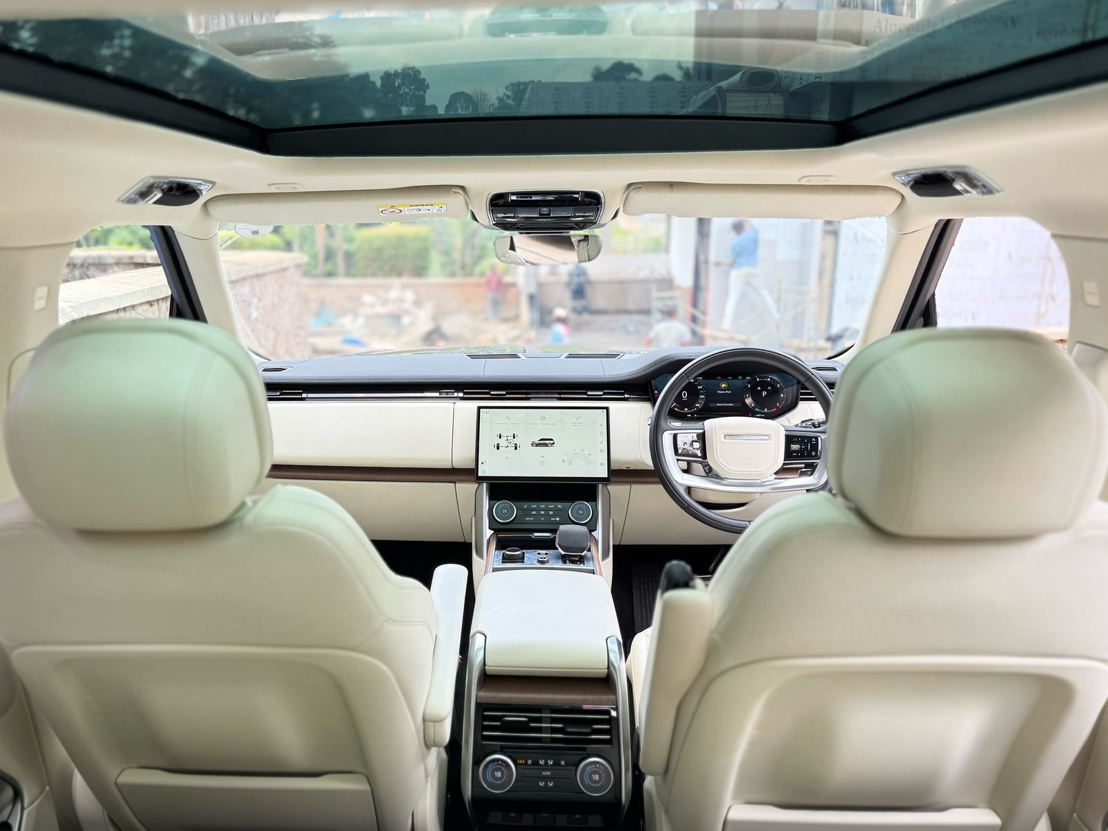 land-rover-range-rover-vogue-p400-2023-1927