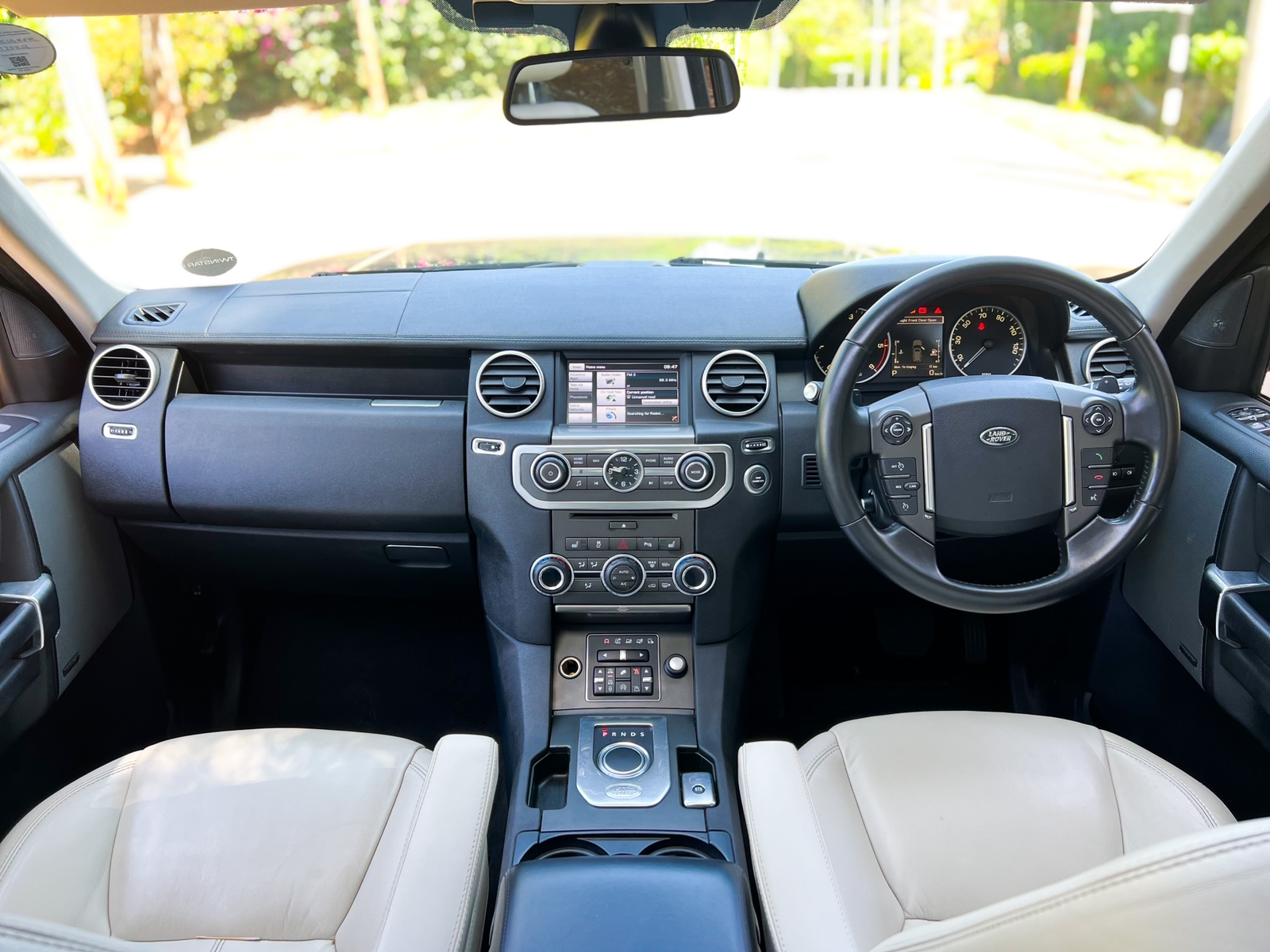 2015-land-rover-Discovery IV-1129