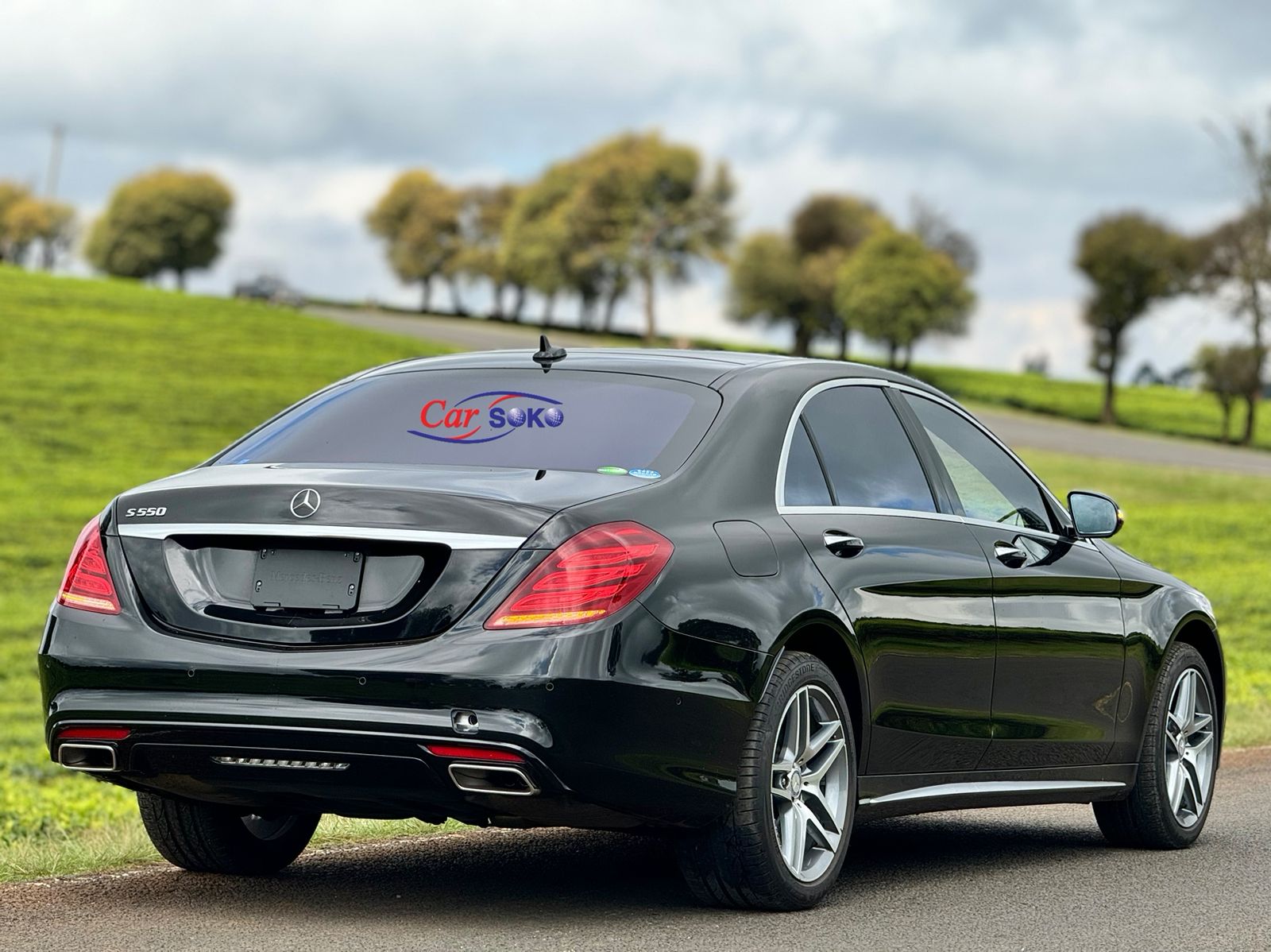 mercedes-benz-s550-2017-1550