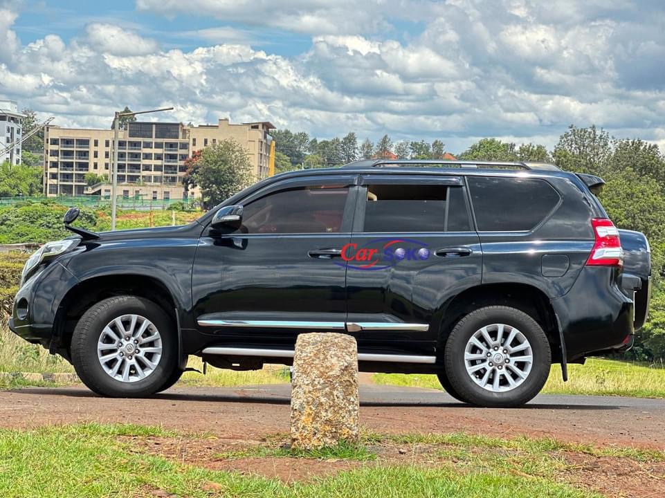 toyota-land-cruiser-prado-2015-1577