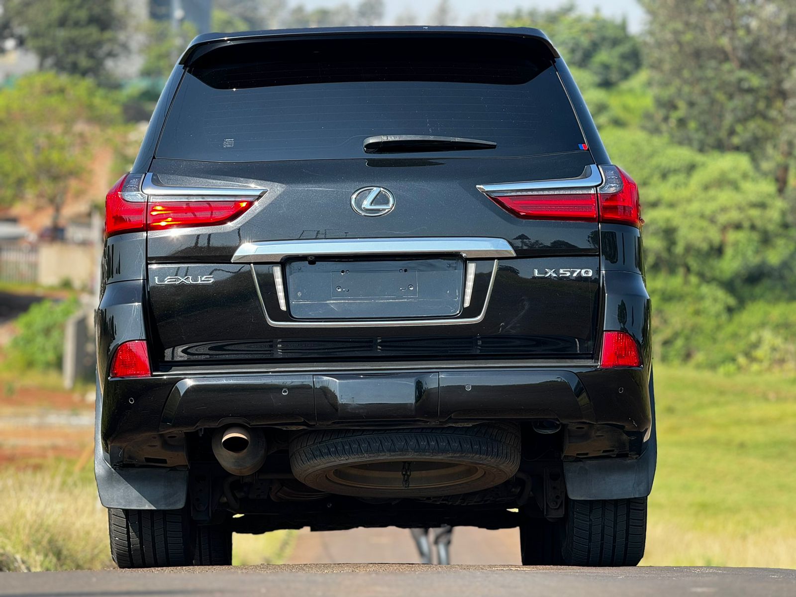 lexus-lx570-2018-1679