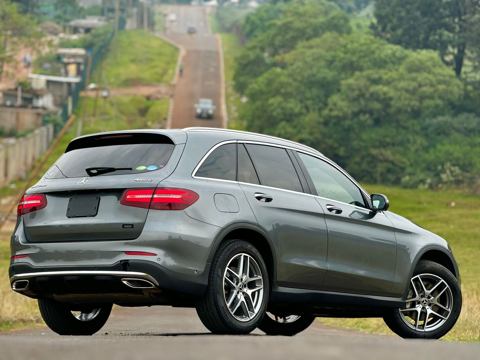 mercedes-benz-glc250-2017-1713