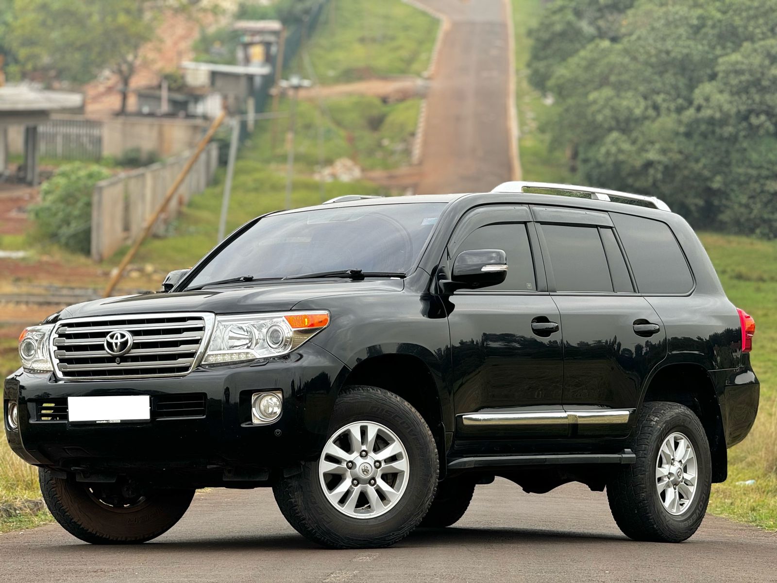 toyota-land-cruiser-vx-v8-2013-1723