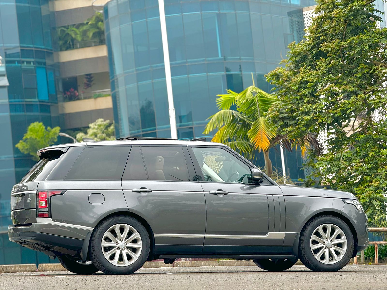 land-rover-range-rover-vogue-autobiography-2017-1725