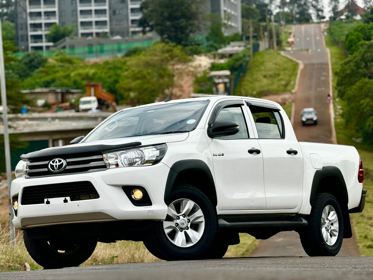 toyota-hilux-double-cabin-2018-1731