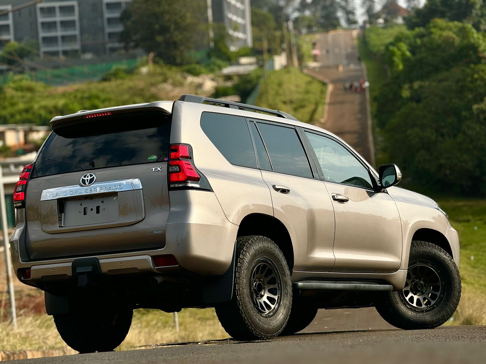 toyota-land-cruiser-prado-tx-2020-1742