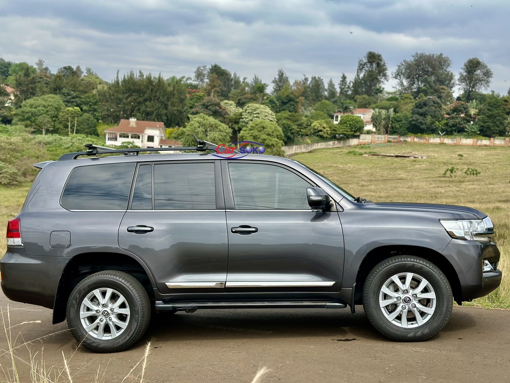 toyota-land-cruiser-200-series-sahara-v8-2017-1753