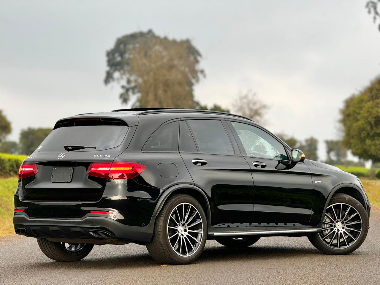 mercedes-benz-glc-43-4matic-2017-1768