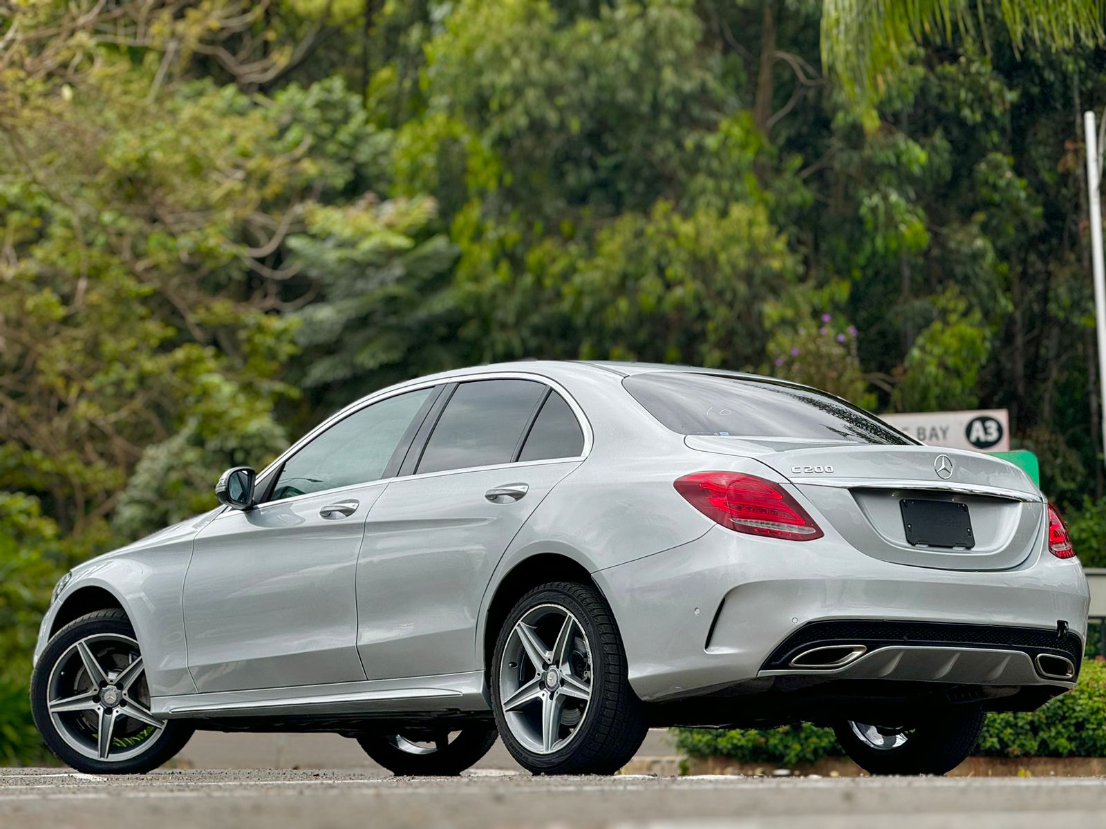 mercedes-benz-c200-amg-line-2017-1782