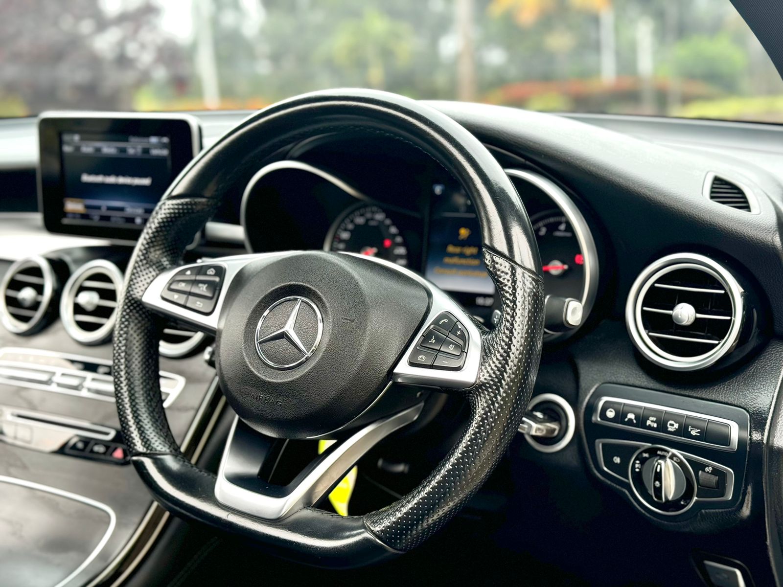 mercedes-benz-glc250-4matic-2016-1785