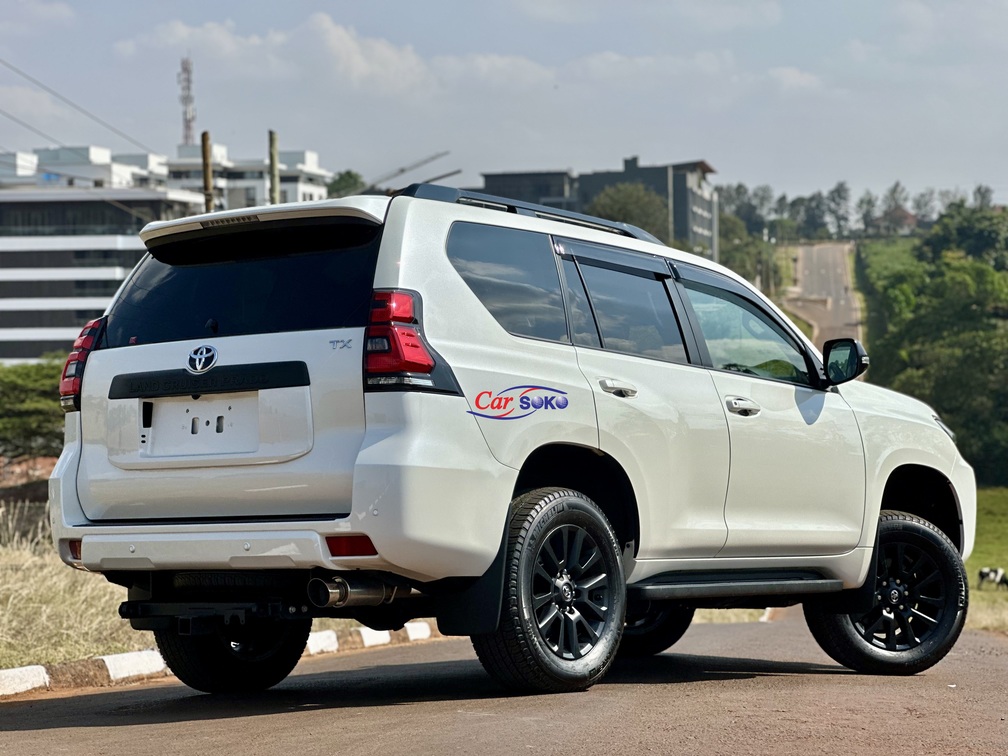 toyota-land-cruiser-prado-txl-2023-1802