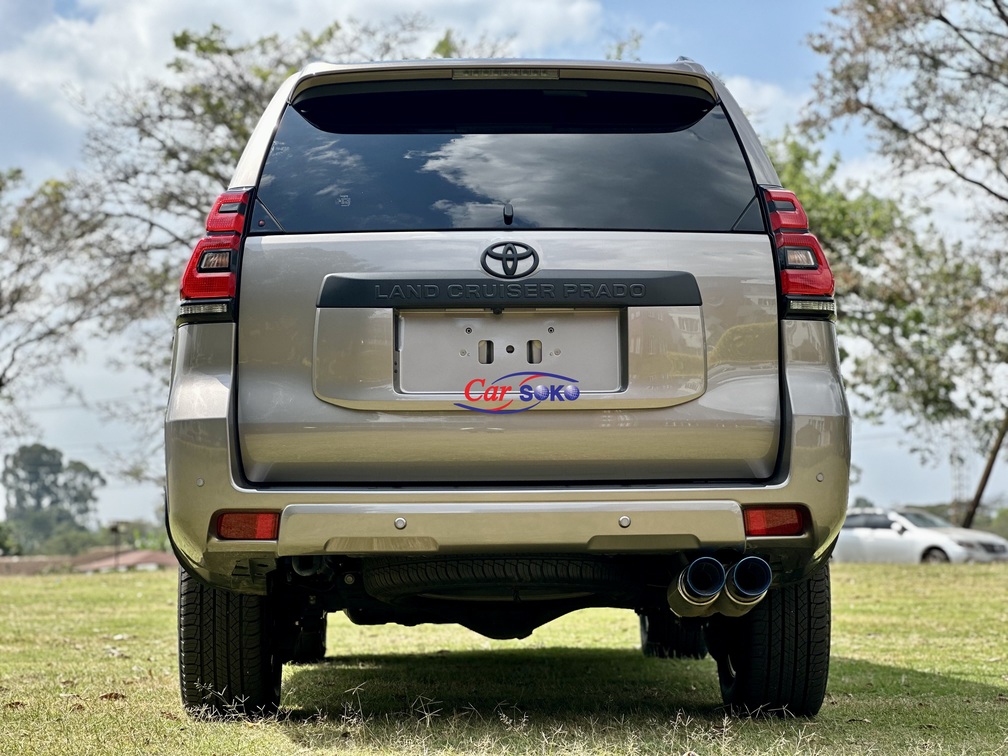 toyota-land-cruiser-prado-matt-black-edition-2021-1815