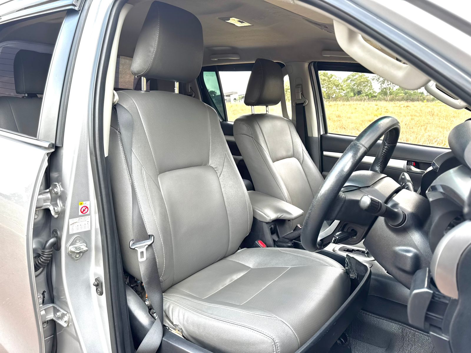 toyota-hilux-double-cabin-2016-1817