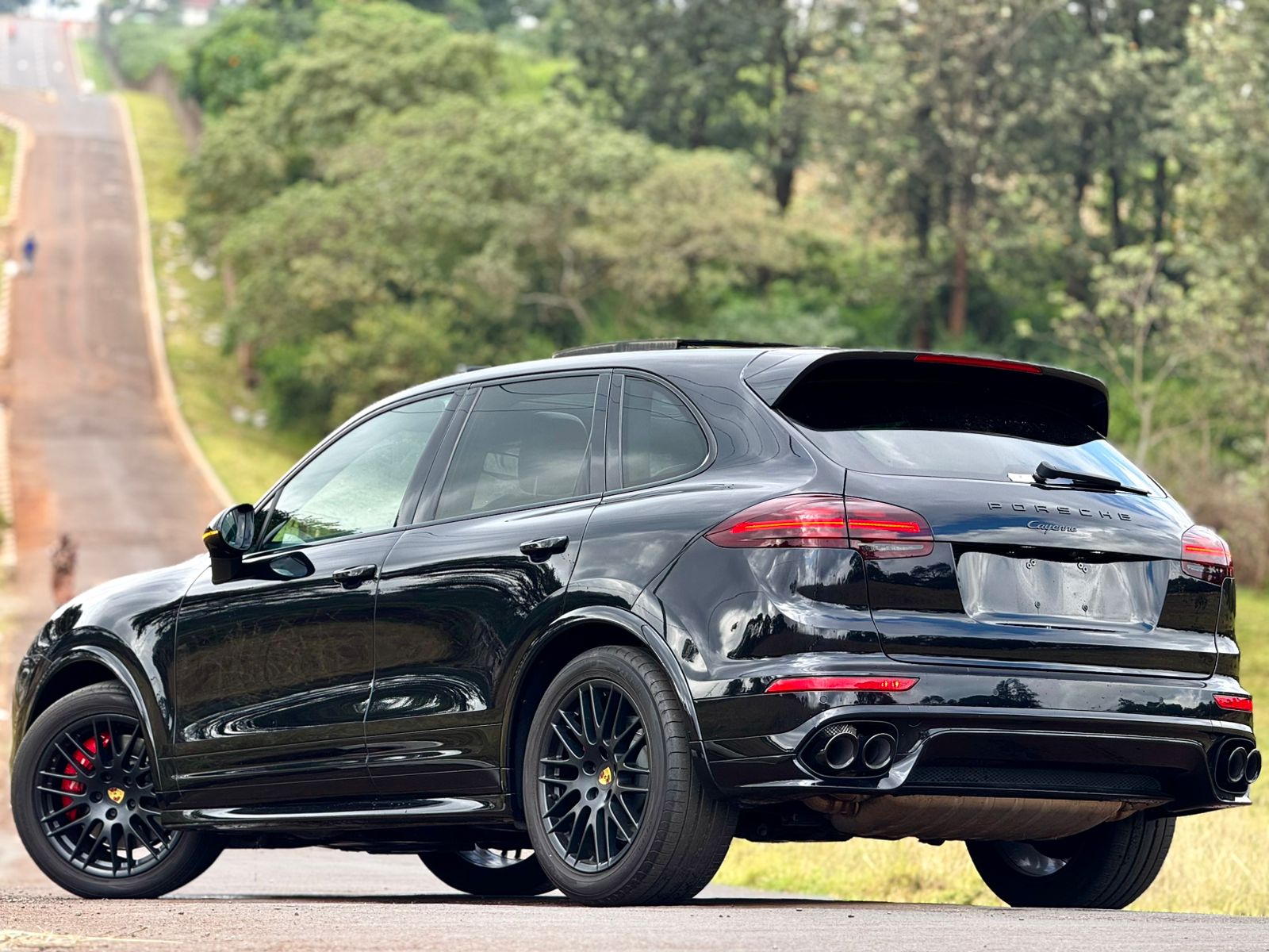 porsche-cayenne-gts-2017-1827