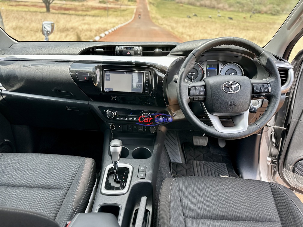 toyota-hilux-2020-1833