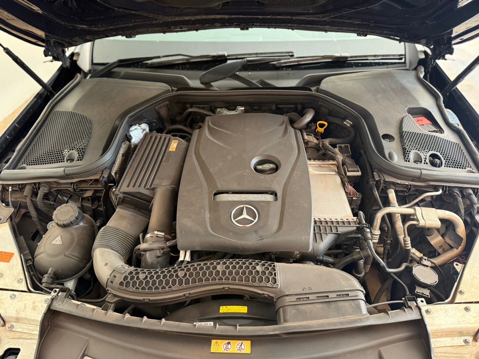 mercedes-benz-e200-2016-1857