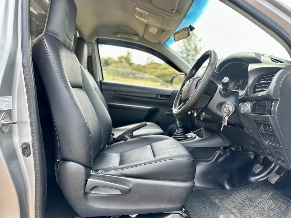 toyota-hilux-revo-single-cabin-2015-1872