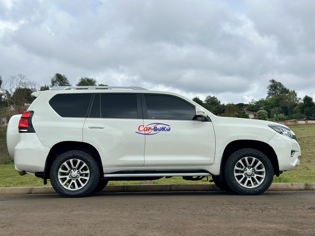 toyota-land-cruiser-prado-vxl-2017-1877